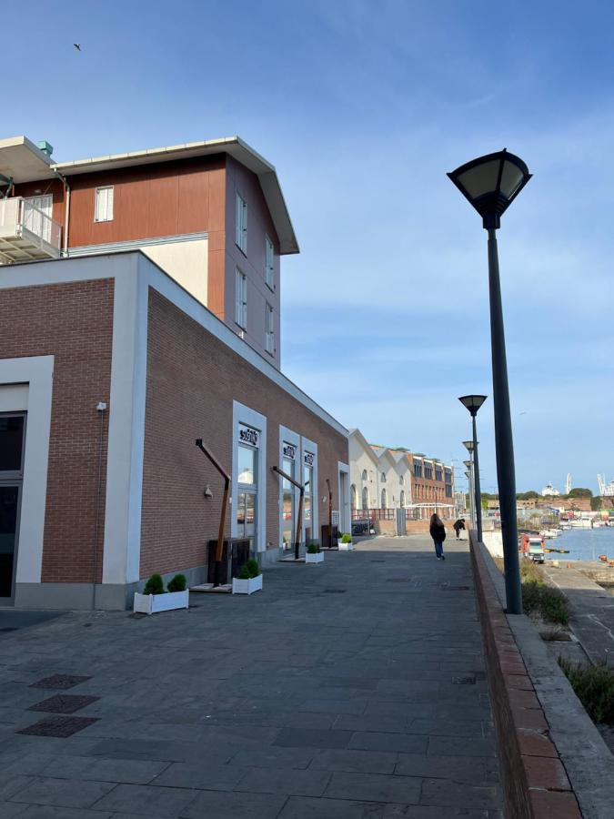 Kasia Porta Sul Mare Di Livorno Free Parking Exterior photo