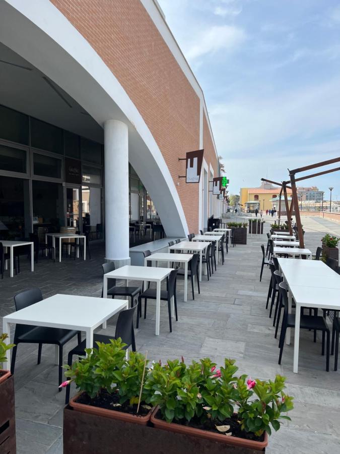 Kasia Porta Sul Mare Di Livorno Free Parking Exterior photo